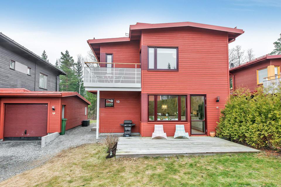 Fasadrenovering Byta Trapanel Botkyrka Tumba Stockholm.jpg